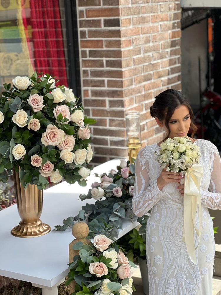 Boda Capullitos - novia con flores